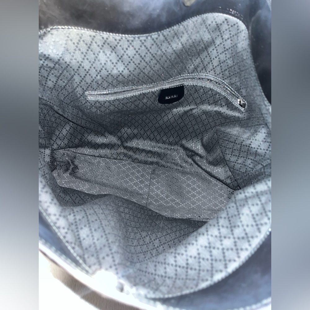 Gucci Bamboo Nylon/ Patented Leather Shoulder Bag - Picture 11 of 15